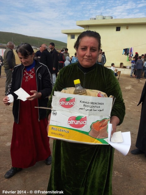 Des paniers de nourriture distribués à Alqosh