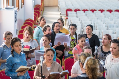 La chorale de l’espoir dans le camp de déplacés d’Ashti