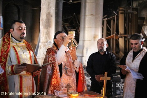 La toute première messe célébrée dans Qaraqosh libérée de Daech !