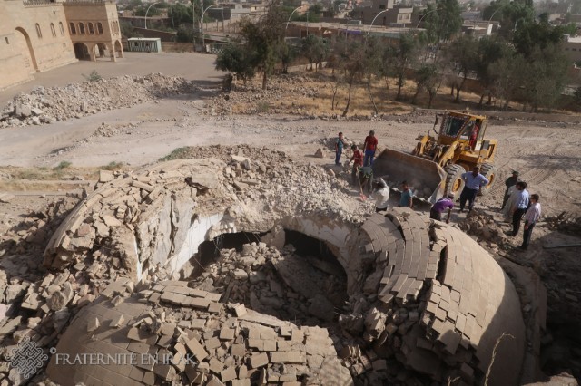 Premiers travaux de déblaiement des ruines du mausolée de Mar Behnam