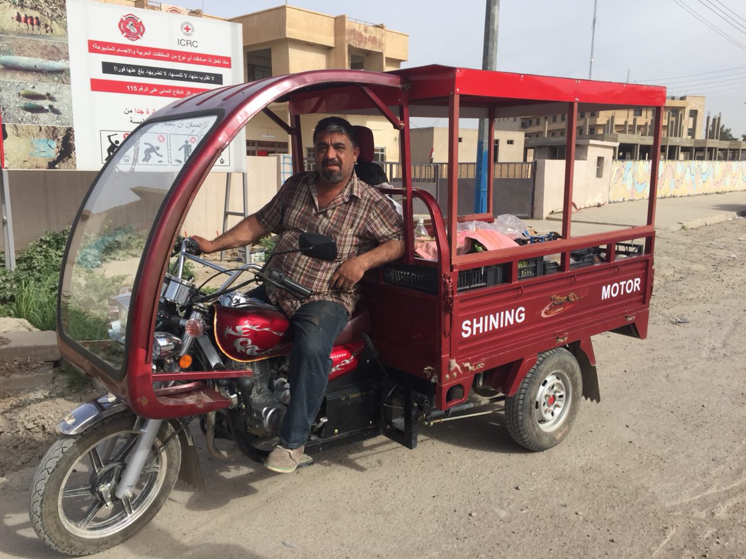 À Qaraqosh, Fraternité en Irak a racheté l’outil de travail de Munir