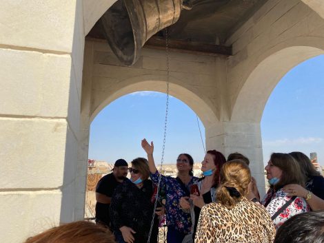 Nouvelle cloche de Mar Toma : l’espoir des chrétiens de Mossoul